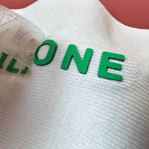 Etiquetas de Silicona Termoadhesivas, Parches de Goma Impresos en 3D, Adhesivos Personalizados Termoadhesivos, Logotipos de Vinilo Termotransferibles para Camisetas y Ropa - Product Image 3