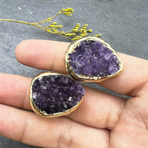 Cristal naturel vintage violet Drusy pierres de guérison améthyste grappe grande taille plaqué or anneaux réglables pour les femmes - Product Image 1