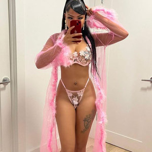 Gran oferta, conjunto de 3 piezas, bata de plumas de malla larga con piel, lencería de mujer, Sujetador de encaje Floral Sexy erótico transparente y ropa interior breve - Product Image 3