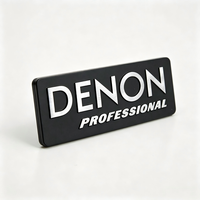 Plaque signalétique personnalisée en aluminium brossé gaufré, badge métallique en relief avec logo argenté et coins arrondis pour l'étiquette de marque d'équipement audio