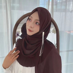 Nuosha OEM Nouveau Hijab en Chiffon à Bordure en Forme de Feuille de Lotus à Angle Droit à Franges à la Mode Musulmane Dubaï Arabie Saoudite CE Porté Quotidien - Product Image 3