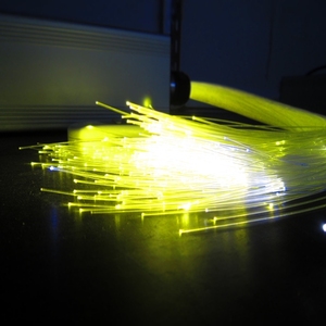 Câble à fibres optiques LED transparent PMMA de 1,5 mm, éclairage par le bout, 700 m par rouleau, couleur lumière du jour 6000K - Product Image 5
