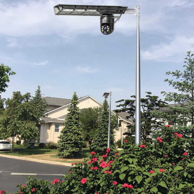 Factory Price Outdoor WiFi 4G Solar Security Camera with Street Light Integrated Solar Street Light