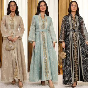 Abaya Moda Femminile Mediorientale con Applicazioni in Rete e Perline, Vestito Pullover Musulmano - Product Image 1