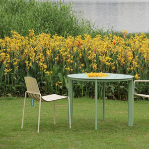 Silla reclinable de metal de estilo italiano para exteriores, silla moderna para patio, jardín, sin brazos, color amarillo - Product Image 5