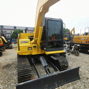 Excavatrice sur chenilles Komatsu <span class=keywords><strong>d</strong></span>'occasion, 7 tonnes, <span class=keywords><strong>d</strong></span>'origine japonaise, modèle PC70, matériel de construction à vendre au <span class=keywords><strong>prix</strong></span> le plus bas. - Product Image 4