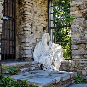 Рождество и Хэллоуин религиозный ужас призрак из смолы искусство настраиваемые скульптуры для украшения дома - Product Image 6