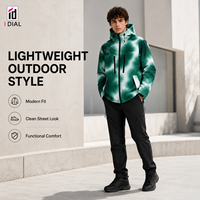 Veste d'extérieur tendance tie-dye verte pour homme, coupe-vent légère, capuche réglable, poches utilitaires, veste à capuche personnalisée
