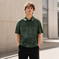 Polo Blesstop pour homme vert forêt délavé avec clous argentés, coupe courte et ample, idéal pour les labels de mode streetwear Y2K