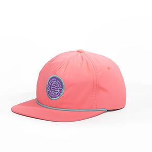 Gorras Snapback OEM con Logotipo Personalizado, 5 Paneles, Visera Plana, Deportivas, de Golf, con Bordado de Nailon y Cuerda - Product Image 1