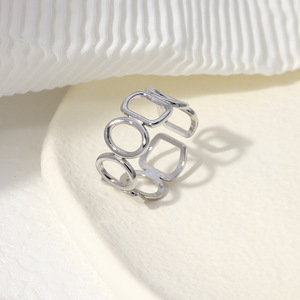 Anillos ajustables de acero inoxidable Unisex, joyería de dedo geométrica chapada en oro para mujeres y hombres para fiesta de compromiso de boda - Product Image 3