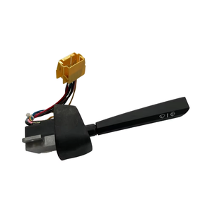 Volヨーロピアントラックスイッチ162413320704091 Vol FH12 FH16FM12トラック用ワイパーシフトスイッチ - Product Image 1