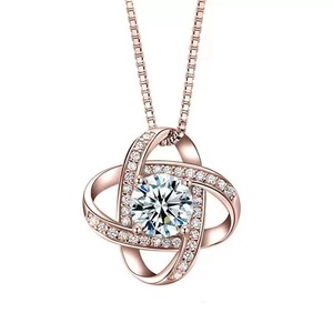<span class=keywords><strong>Collana</strong></span> con ciondolo in argento intarsiato di lusso S925 <span class=keywords><strong>collana</strong></span> con quattro foglie di trifoglio in argento <span class=keywords><strong>collana</strong></span> con cuore quadrato da donna - Product Image 5