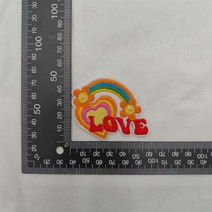 Patch brodé thermocollant motif tournesol et signe de la paix pour la décoration de vêtements et de chapeaux - Product Image 6