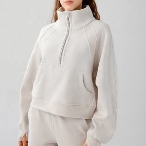 Vêtements de fitness T-shirt à manches longues personnalisé haut de Yoga pour les femmes col haut épaissi demi fermeture éclair sweat avec trous pour les pouces - Product Image 6