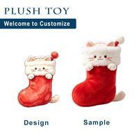 Fabrication sur mesure en usine de jouets en peluche de Noël, conception OEM de chat blanc en peluche réaliste pour les promotions de marques de Noël