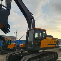 Excavatrice sur chenilles HX245 à économie d'énergie, poids opérationnel de 26,8 tonnes, godet de 1,5 m³ avec godet de criblage inclinable