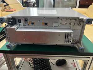 Probador de radiocomunicación de banda ancha Rohde & Schwarz CMW500 - Product Image 4