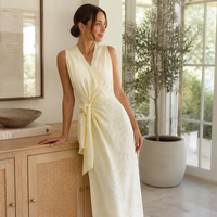 Robe en lin minimaliste de style resort, jaune beurre, col en V, mi-longue, élégante, robe d'été pour femmes