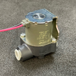 Vdw41-6g-4-c8-n-xf, วาล์วโซลินอยด์แบบ <span class=keywords><strong>2</strong></span> พอร์ต ขนาดกะทัดรัด/น้ำหนักเบา, เส้นผ่านศูนย์กลางท่อ 8 มม. สปอตพีแอลซีของแท้ใหม่เอี่ยม - Product Image 1