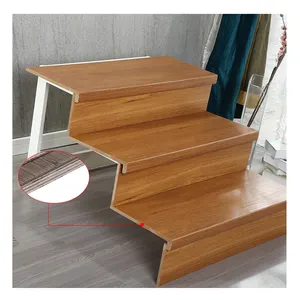 室内客厅卧室防滑木地板楼梯橡木工程木地板楼梯