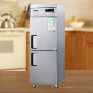 Réfrigérateur encastrable 2 portes de 25 pieds cubes, porte pleine en acier inoxydable, refroidissement par ventilateur, contrôleur numérique, porte à fermeture automatique, usage intensif - Product Image 1