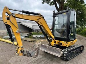 Excavatrice d'occasion en bon état CAT 302, mini-excavatrice Caterpillar d'occasion 1 2 3 tonnes, excavatrice hydraulique Cat302 301 303 à vendre - Product Image 3