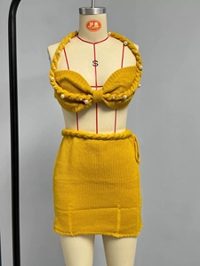 2025 da <span class=keywords><strong>donna</strong></span> con collo appeso in tessuto di perle senza maniche <span class=keywords><strong>abbigliamento</strong></span> da <span class=keywords><strong>donna</strong></span> 2 pezzi camicetta e abiti Set di vestiti - Product Image 4