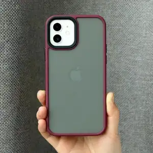 Casing ponsel iPhone 15, sarung HP terasa kulit buram, pelindung kunci logam untuk iPhone 14 15 Pro Max