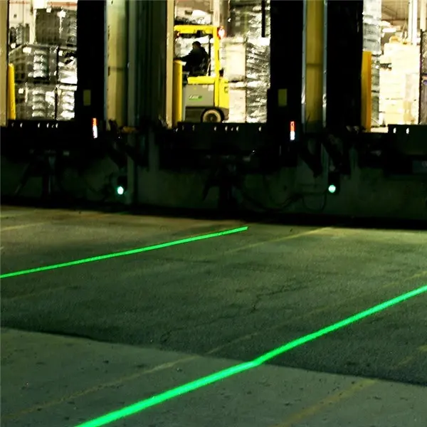 IEC仮想ウォークウェイレーンレーザー赤/緑ドック右LEDレーザーラインプロジェクターレーザー照明フロアマーキングシステム