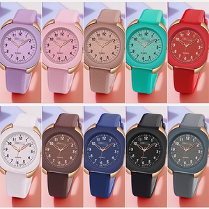 Mới Hình Chữ Nhật Trường Hợp Thời Trang Đơn Giản Kẹo Màu Kim Loại Cạnh Đồng Hồ Silicone Nam Và Nữ Sinh Viên Đồng Hồ - Product Image 5