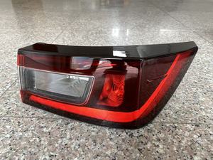 Feu arrière de voiture pour <span class=keywords><strong>Toyota</strong></span> <span class=keywords><strong>Yaris</strong></span> 2024 81561-BZ510 Feu arrière LED Pièces automobiles Feu de frein Feu <span class=keywords><strong>stop</strong></span> - Product Image 2