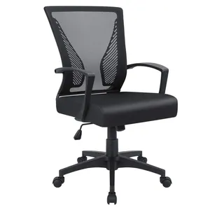 Kursi kantor ergonomis Mid Back gaya tradisional, kursi putar hitam jaring bahan besi tinggi dapat disesuaikan dengan lengan lipat kursi tugas