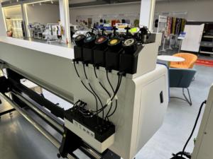 Hancolor Factory Double Head UV <b>Printer</b> <b>Eco</b> <b>Solvent</b> Inkjet Banner <b>Printers</b> Roll to Roll UV <b>Printer</b> - Product Image 2