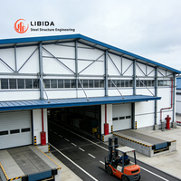 Hangar préfabriqué en acier, grande structure en acier préfabriquée, entrepôt