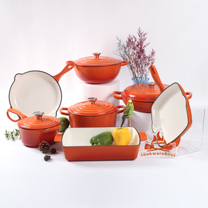 Ensemble de 7 pièces de batterie de cuisine en fonte émaillée, comprenant faitouts, casseroles et poêles pour soupes et bouillons - Product Image 1