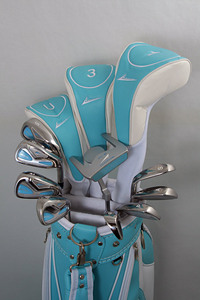 Ensemble de clubs de golf pour femmes gauchers, vente chaude personnalisée, avec poignée en caoutchouc, complet, 13 clubs, drivers - Product Image 3