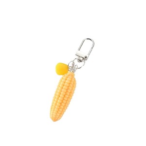 Pendentif porte-clés et breloque de sac en forme d'ail, de maïs, de piment, d'edamame, de noix, de datte rouge, de graines de lotus, d'orange et de crevette - Product Image 1