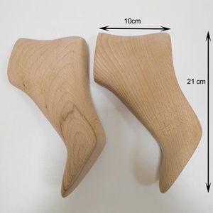 Mannequins en bois personnalisés pieds faits <span class=keywords><strong>mannequin</strong></span> de <span class=keywords><strong>pied</strong></span> femmes support vitrine maternité <span class=keywords><strong>pied</strong></span> chaussures <span class=keywords><strong>Mannequin</strong></span> bois de hêtre 50pcs - Product Image 2