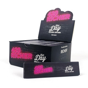 Customized 32 <b>Sheets</b> Natural Rice Paper Tips Rolling Paper Booklets on a Paper Tube - Product Image 1