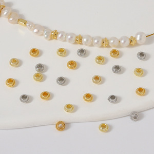 Accessoires de bricolage en gros 14K or rétention de couleur grand trou <span class=keywords><strong>petite</strong></span> soucoupe <span class=keywords><strong>volante</strong></span> fil perles plates <span class=keywords><strong>lanterne</strong></span> roues chaudes Bea - Product Image 3