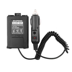 ที่ชาร์จแบตเตอรี่ในรถยนต์ Baofeng สำหรับแบตเตอรี่ BL-5 แรงดันไฟฟ้าขาเข้า 12V พร้อมสายเคเบิลแบบขดและไฟแสดงสถานะ - Product Image 1