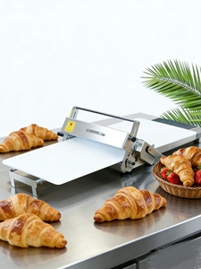 Laminoir <span class=keywords><strong>à</strong></span> pâte manuel pour pâtisserie, machines de fabrication de produits céréaliers, laminoir <span class=keywords><strong>à</strong></span> pâte manuel pour croissants - Product Image 5