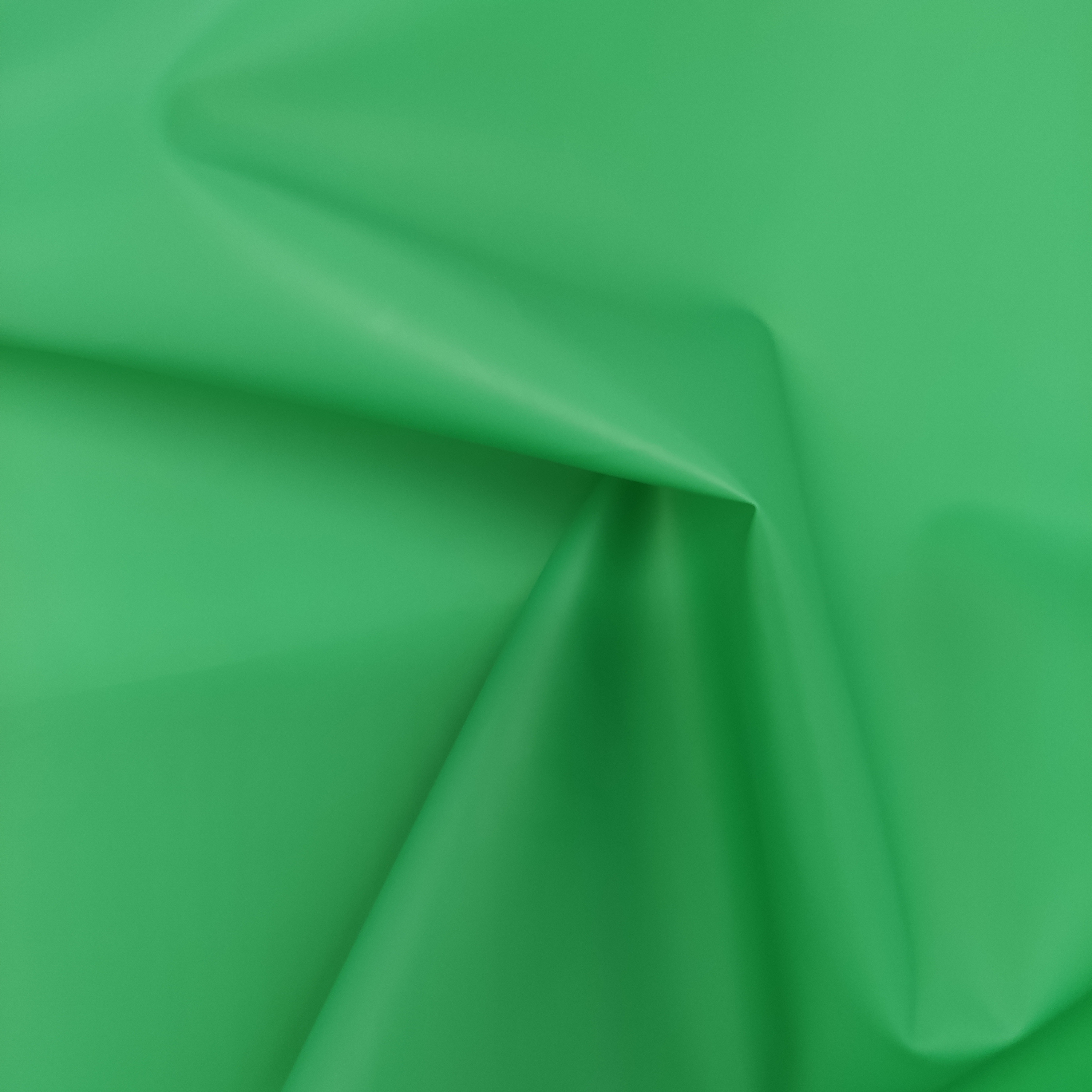 Биоразлагаемая гидролизоустойчивая термополиуретановая пленка, полиэфирный материал для пленки питьевой воды