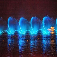 Fuente Musical Danzante Comercial Grande para Exteriores Water Faery de Acero Inoxidable con Espectáculo de Luces LED para Parques y Plazas