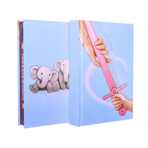 Impresión de Libros de Tapa Dura Azul Personalizados con Bordes Rociados, Bordes con UV Localizado, Libros de Arte con Bordes Estampados, Fabricante de Impresión de Novelas de Ficción - Product Image 1