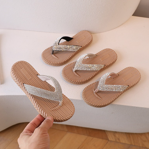 Girls Flip-flops Sandals New Summer Children Soft-soled Sandals Wear Bright Flip-flops <b>Slipper</b> - Product Image 2