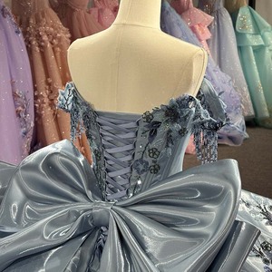 ชุดราตรีงาน Quinceanera สีฟ้าอมเทาโรแมนติก ประดับด้วยลูกปัดและงานปักลายดอกไม้ พร้อมระบายด้านข้าง สำหรับงานฉลองอายุ 16 ปี Jancember รุ่น Dy1583 - Product Image 3