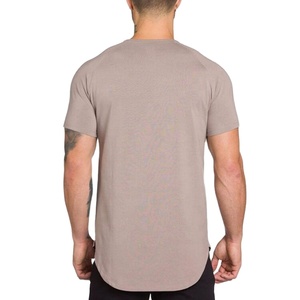 เสื้อยืดคอกลมทรงหลวมสไตล์สตรีทแวร์สำหรับผู้ชาย ผลิตจากผ้าโพลีเอสเตอร์/คอตตอนถัก เป็นมิตรต่อสิ่งแวดล้อม ระบายอากาศได้ดี เหมาะสำหรับใส่ลำลองในฤดูร้อน รับผลิตตามแบบ - Product Image 4