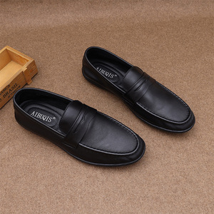 Aibuois Mocassins en cuir véritable pour hommes, bout rond, à enfiler, semelle en caoutchouc respirante, chaussures décontractées de printemps - Product Image 2